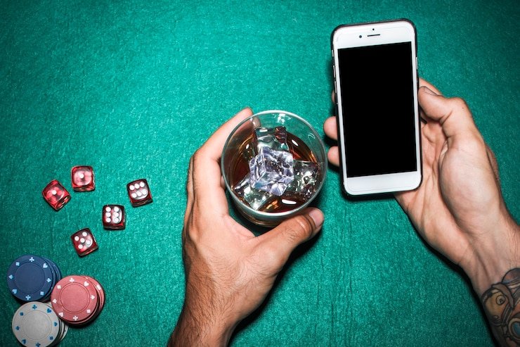 Antarmuka aplikasi aslivip88 menampilkan berbagai kategori permainan dan sportsbook di layar mobile